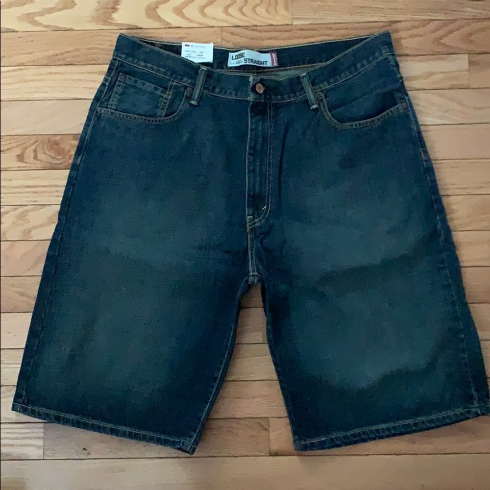 BRAND NEW Levi’s Men’s Shorts size W36